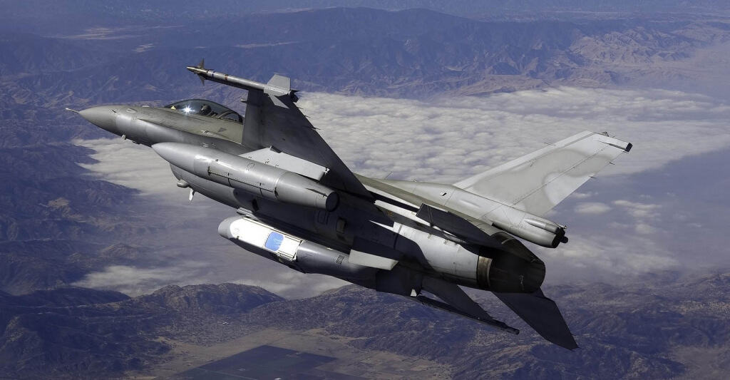 F 16 DB 110 02