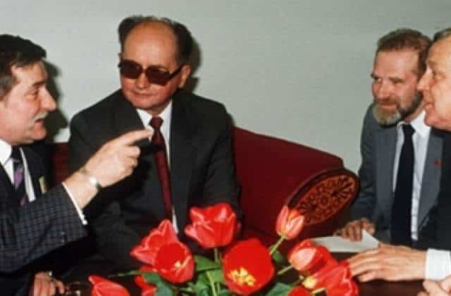 9 Νοεμβρίου 1989: Η μέρα που έπεσε το Τείχος 9 Νοεμβρίου 1989: Η μέρα που έπεσε το Τείχος