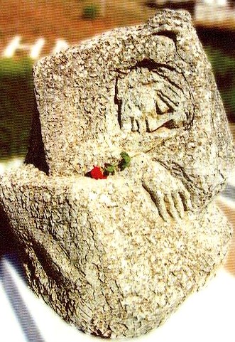 to_glypto_tis_ponemenis_manas